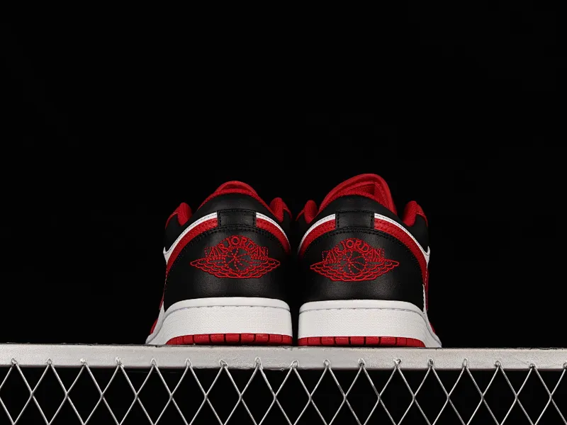 All categories Air Jordan Jordan series basketball shoes Air Jordan 1 Low G version pure original Air Jordan 1 Low AJ1 Joe 1 red white black sports culture basketball shoes 553558-163